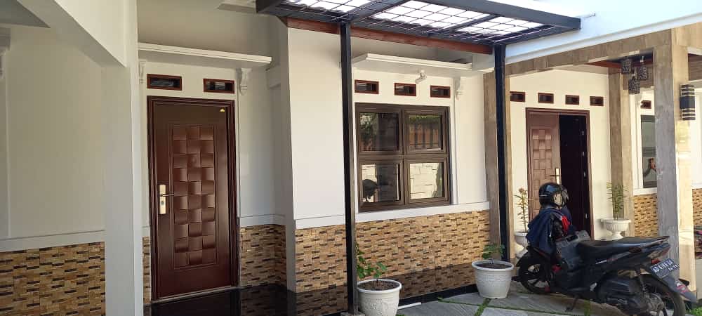 Mengganti Pintu Depan