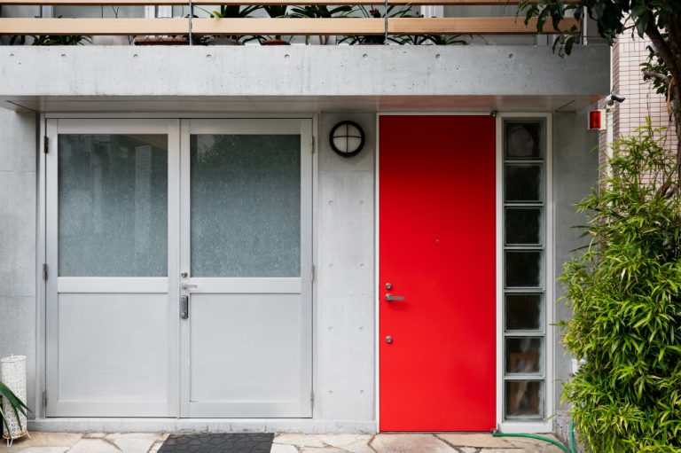 Ide Pintu Rumah Warna Merah - Tips Pintu Depan